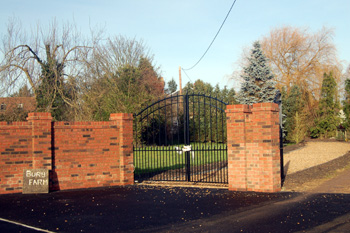 Entrance to Bury Farm December 2008